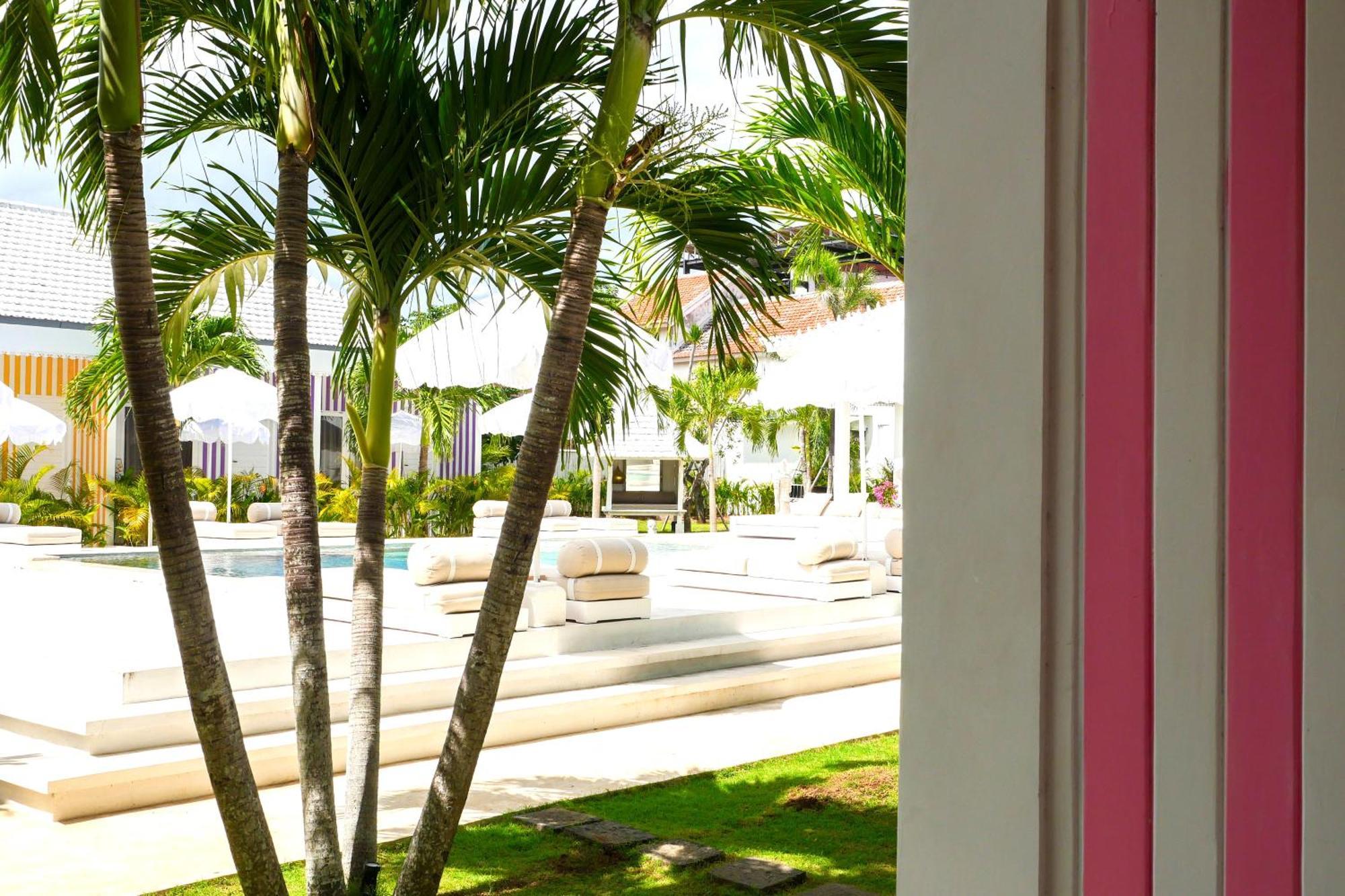 Ria Uluwatu, Tropical Chic Hotel Ngoại thất bức ảnh