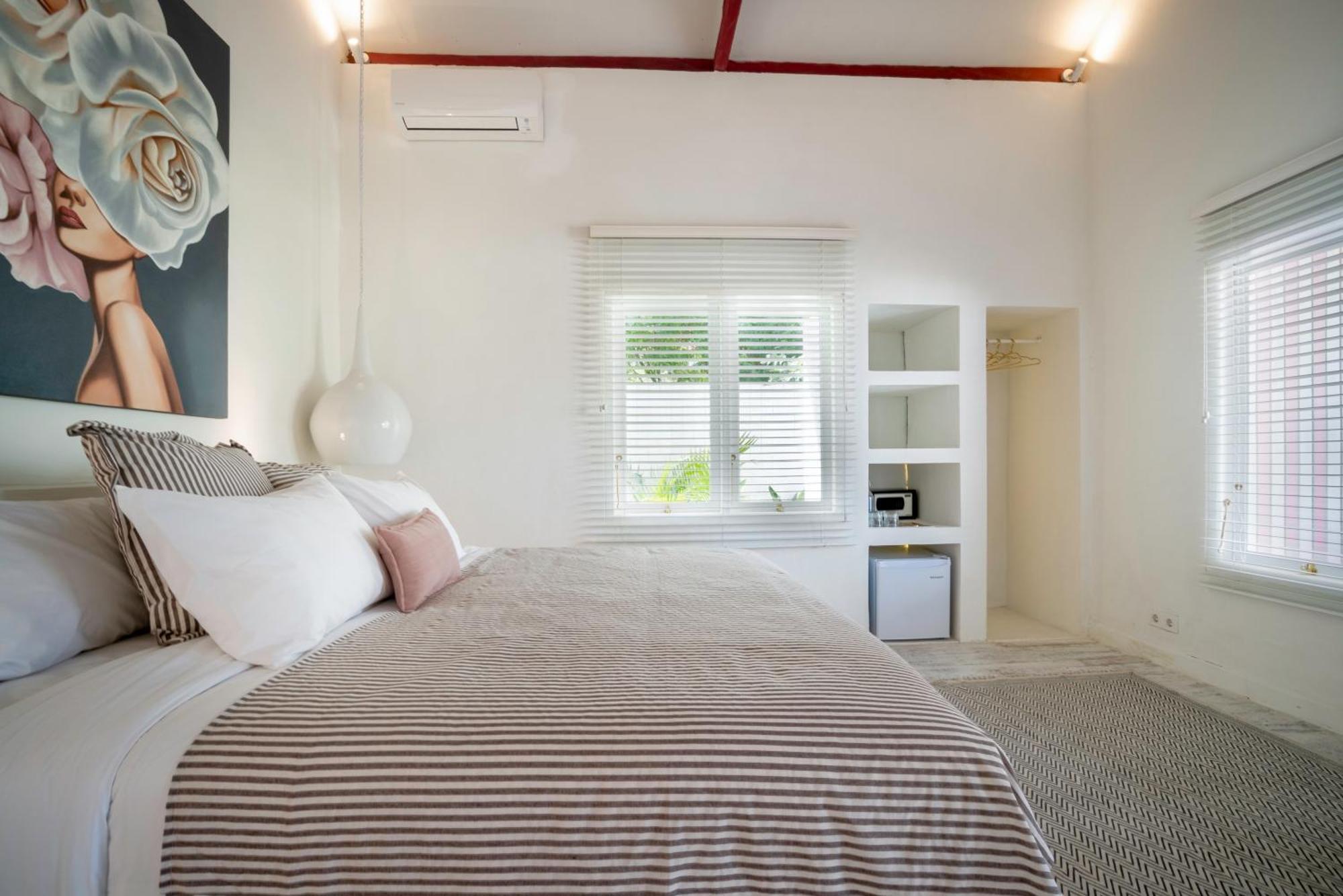 Ria Uluwatu, Tropical Chic Hotel Ngoại thất bức ảnh