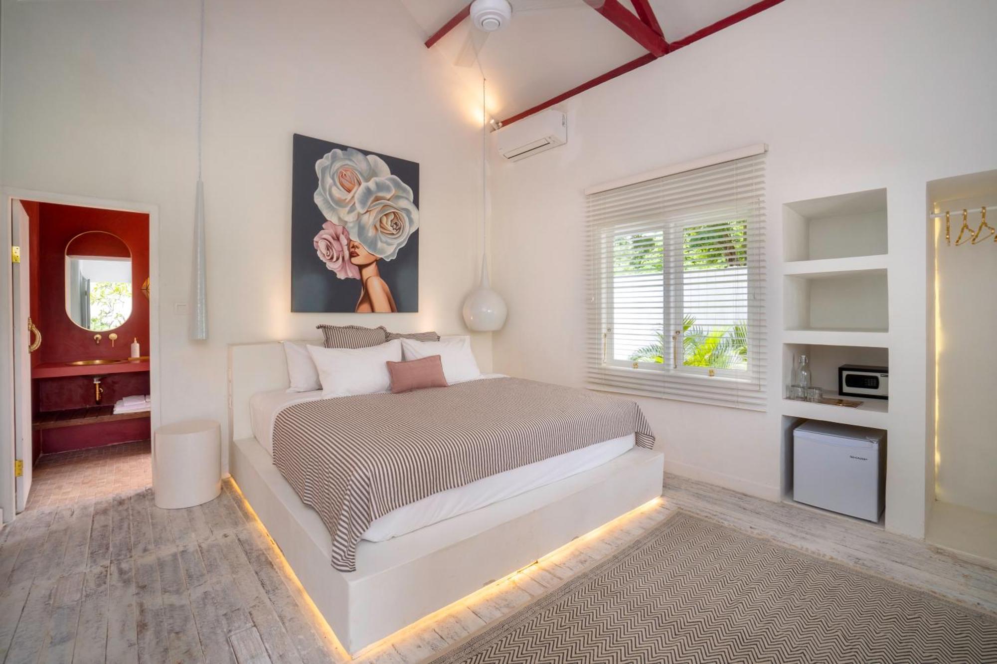 Ria Uluwatu, Tropical Chic Hotel Ngoại thất bức ảnh
