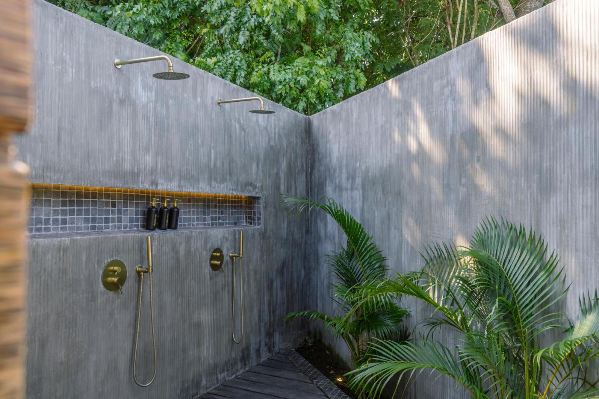 Ria Uluwatu, Tropical Chic Hotel Ngoại thất bức ảnh